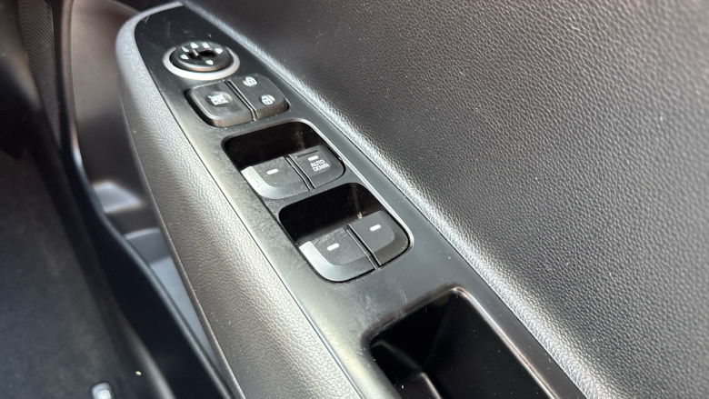 Hyundai i10 1.0 SE 5dr Petrol Hatchback